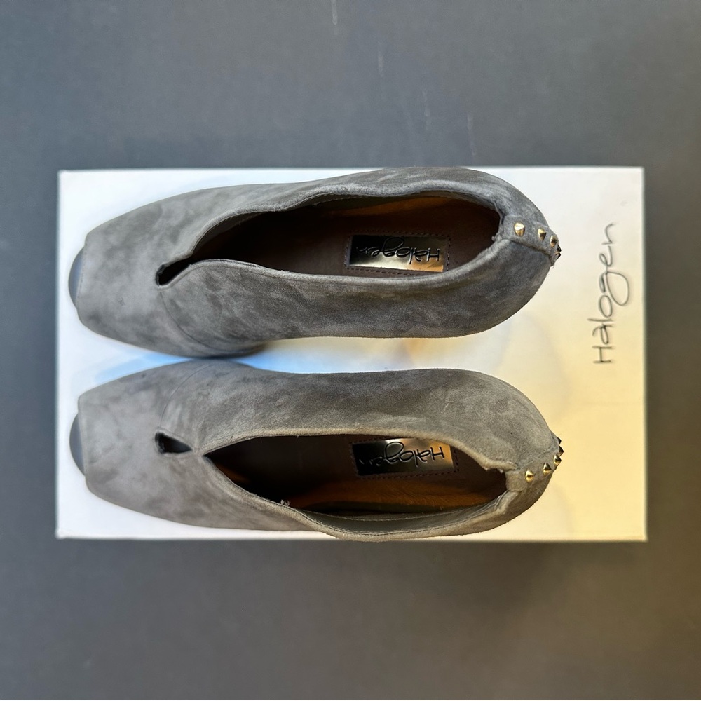 NWT Suede Halogen Katrina Peep-Toe Heeled Booties - Picture 6 of 8